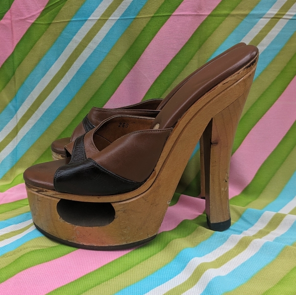 Frederick's of Hollywood vintage 70s wooden platform heels - Picture 2 of 7